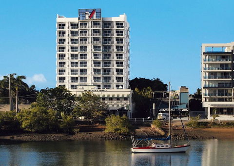 Oaks Metropole Hotel - Whitsundays Accommodation 0