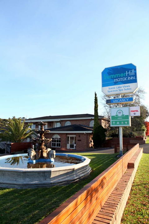Summerhill Motor Inn - Whitsundays Accommodation 0