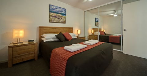 Albacore Apartments - Whitsundays Accommodation 0
