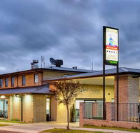 Aastro Dish Motor Inn - Whitsundays Accommodation