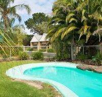 Tropicana Motor Inn - Whitsundays Accommodation