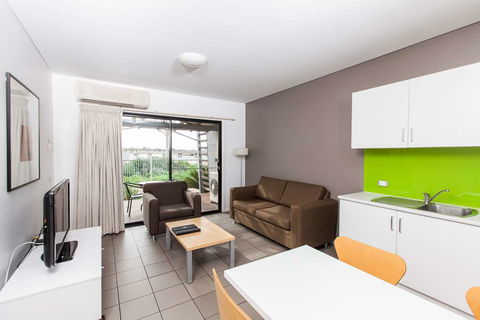 Majestic Oasis Apartments - Whitsundays Accommodation 2