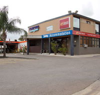 Nightcap at Playford Tavern - Whitsundays Accommodation