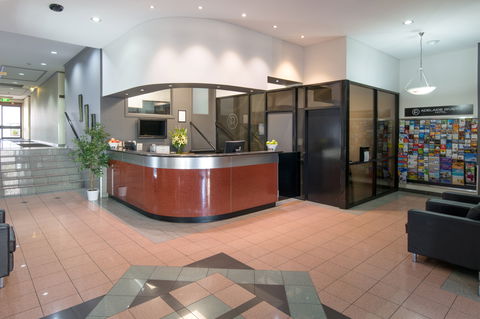 Adelaide Riviera Hotel - Whitsundays Accommodation 1