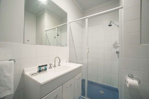 Franklin Central Apartments - Whitsundays Accommodation 1
