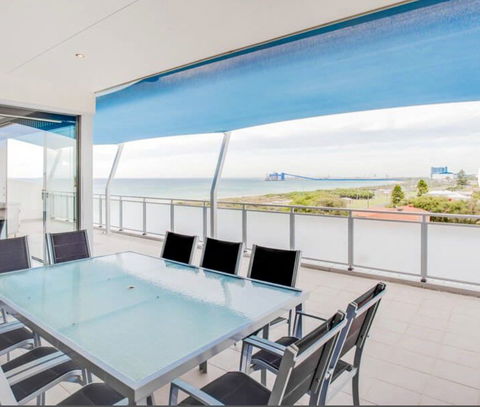 Rockingham Apartments - Whitsundays Accommodation 1