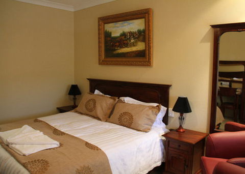 The Overlander Homestead - Whitsundays Accommodation 1