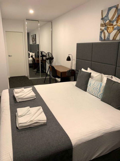 Adelaide Dress Circle Apartments - Whitsundays Accommodation 1