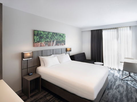 Mercure Sydney Blacktown - Whitsundays Accommodation 2