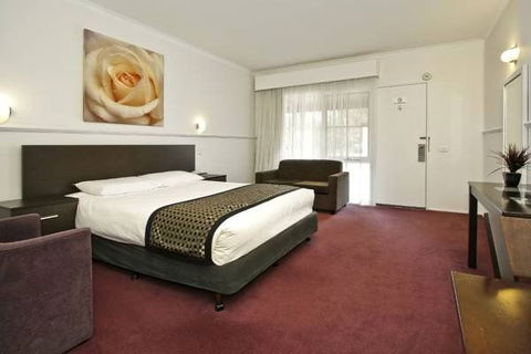 Rowville International Hotel - Whitsundays Accommodation 2
