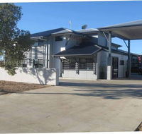Royal Motel Miles - Whitsundays Accommodation