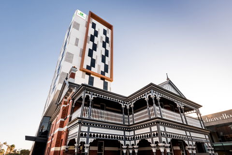 Holiday Inn West Perth - Whitsundays Accommodation 0