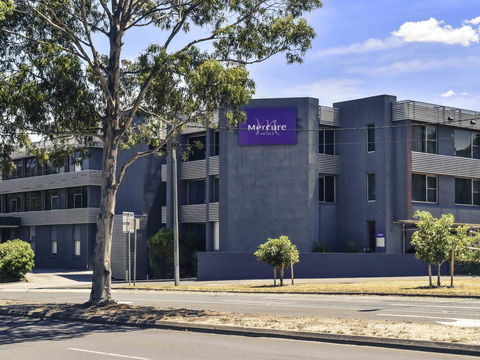Mercure North Melbourne - Whitsundays Accommodation 1