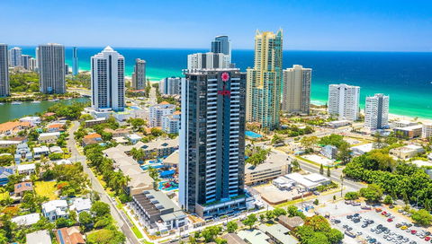 Arise Ruby Gold Coast - Whitsundays Accommodation 2