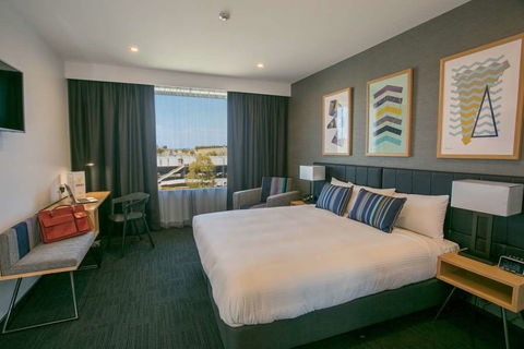 Alpha Hotel Eastern Creek - Whitsundays Accommodation 9