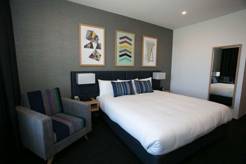Alpha Hotel Eastern Creek - Whitsundays Accommodation 12