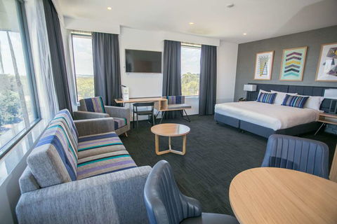 Alpha Hotel Eastern Creek - Whitsundays Accommodation 13