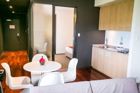 Alpha Hotel Eastern Creek - Whitsundays Accommodation 17