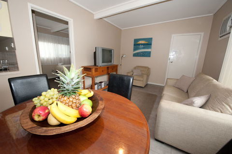 Admiral Motor Inn - Whitsundays Accommodation 3