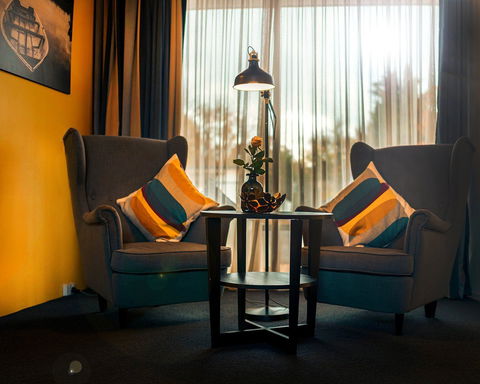 Oriana Motor Inn & Conf Ctr - Whitsundays Accommodation 9