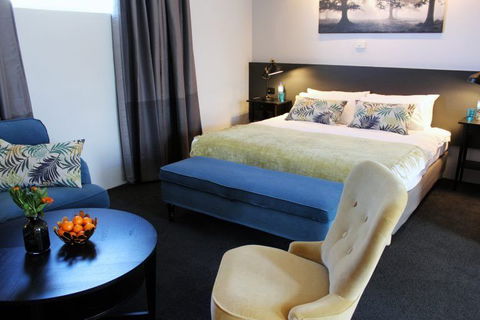 Oriana Motor Inn & Conf Ctr - Whitsundays Accommodation 13