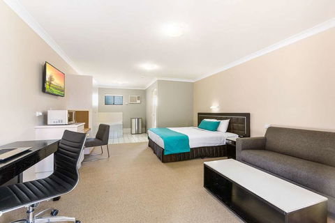 Comfort Inn North Brisbane - Whitsundays Accommodation 10