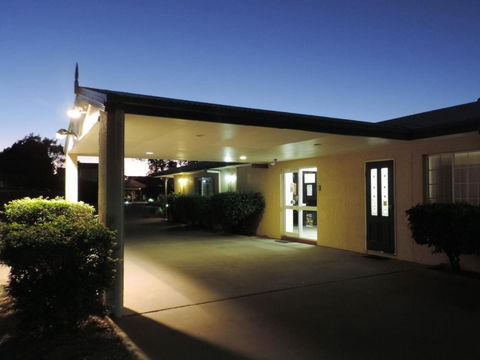Outback Motel - Whitsundays Accommodation 0