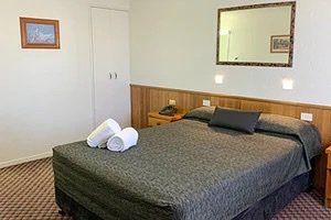 Outback Motel - Whitsundays Accommodation 4