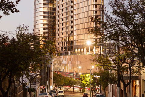 FV Brisbane By Peppers - Whitsundays Accommodation 2