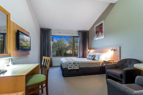 The Airport International Motel - Whitsundays Accommodation 10