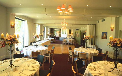 Best Western Plus The Tudor-Box Hill - Whitsundays Accommodation 17