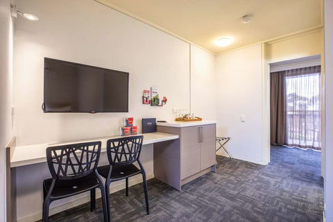 Nightcap At Shoppingtown Hotel - Whitsundays Accommodation 3