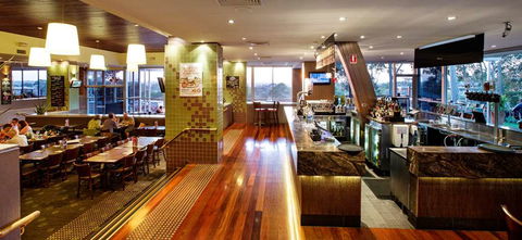 Nightcap At Shoppingtown Hotel - Whitsundays Accommodation 4