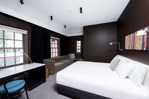 Peppers Gallery Hotel, Canberra - Whitsundays Accommodation 8