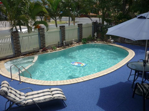 Lantern Motor Inn - Whitsundays Accommodation 2