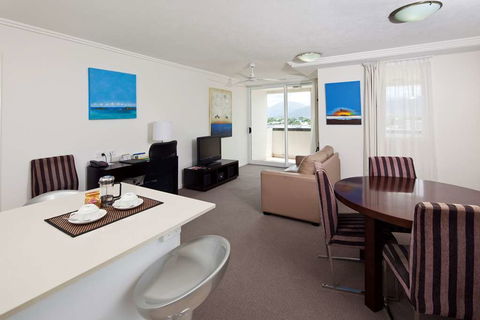 Cairns Central Plaza Apartment - Whitsundays Accommodation 4