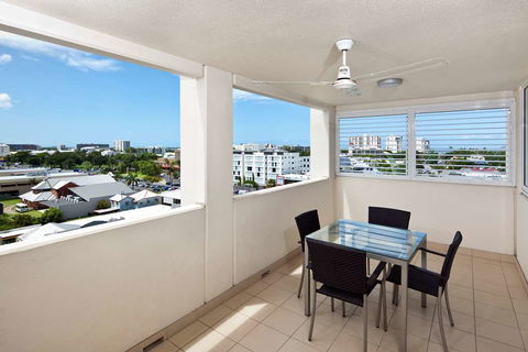 Cairns Central Plaza Apartment - Whitsundays Accommodation 10