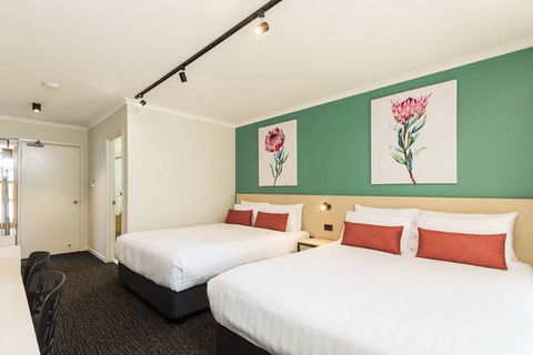NIghtcap At Balaclava Hotel - Whitsundays Accommodation 5