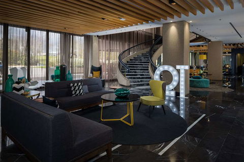 QT Canberra - Whitsundays Accommodation 2