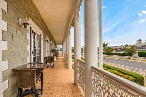 Quality Inn Ashby House Tamworth - Whitsundays Accommodation 2