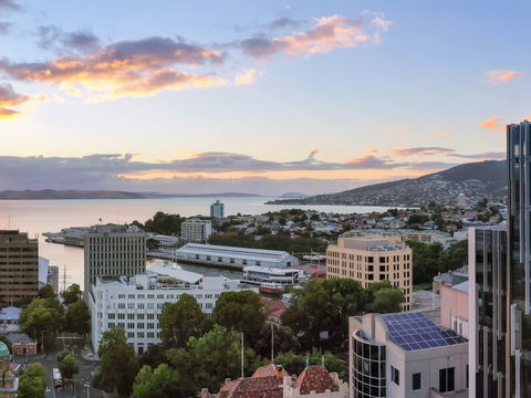 Moevenpick Hotel Hobart - Whitsundays Accommodation 0