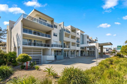 Quality Suites Pioneer Sands - Whitsundays Accommodation 0
