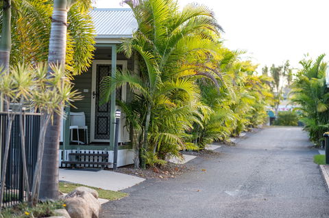 Barney Beach Accommodation Centre - Whitsundays Accommodation 0
