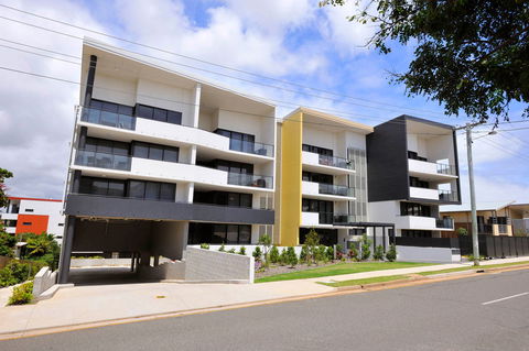 Apartments G60 Gladstone - Whitsundays Accommodation 0