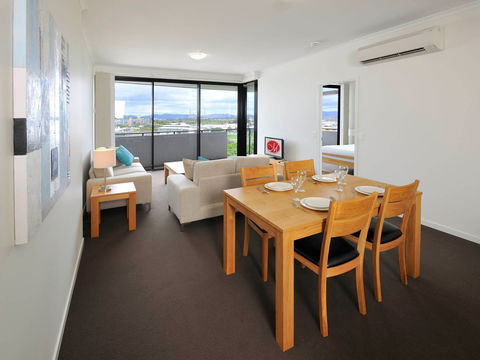 Apartments G60 Gladstone - Whitsundays Accommodation 1