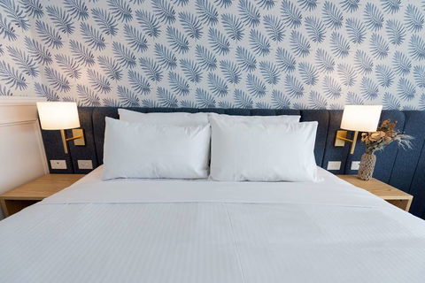 The Beachcomber Hotel & Resort - Whitsundays Accommodation 2
