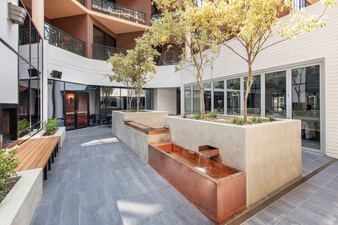 Amora Hotel Riverwalk Melbourne - Whitsundays Accommodation 2