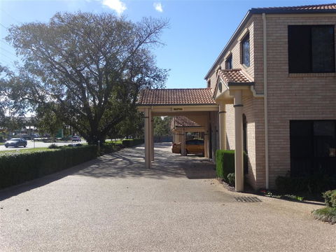 Best Western Tuscany on Tor Motor Inn - Whitsundays Accommodation 2