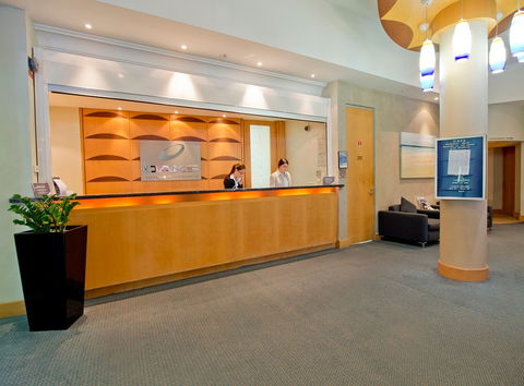 Oaks Waterfront Resort - Whitsundays Accommodation 1