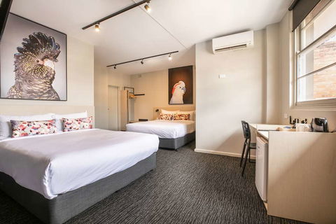 Nightcap At The Charles Hotel - Whitsundays Accommodation 2